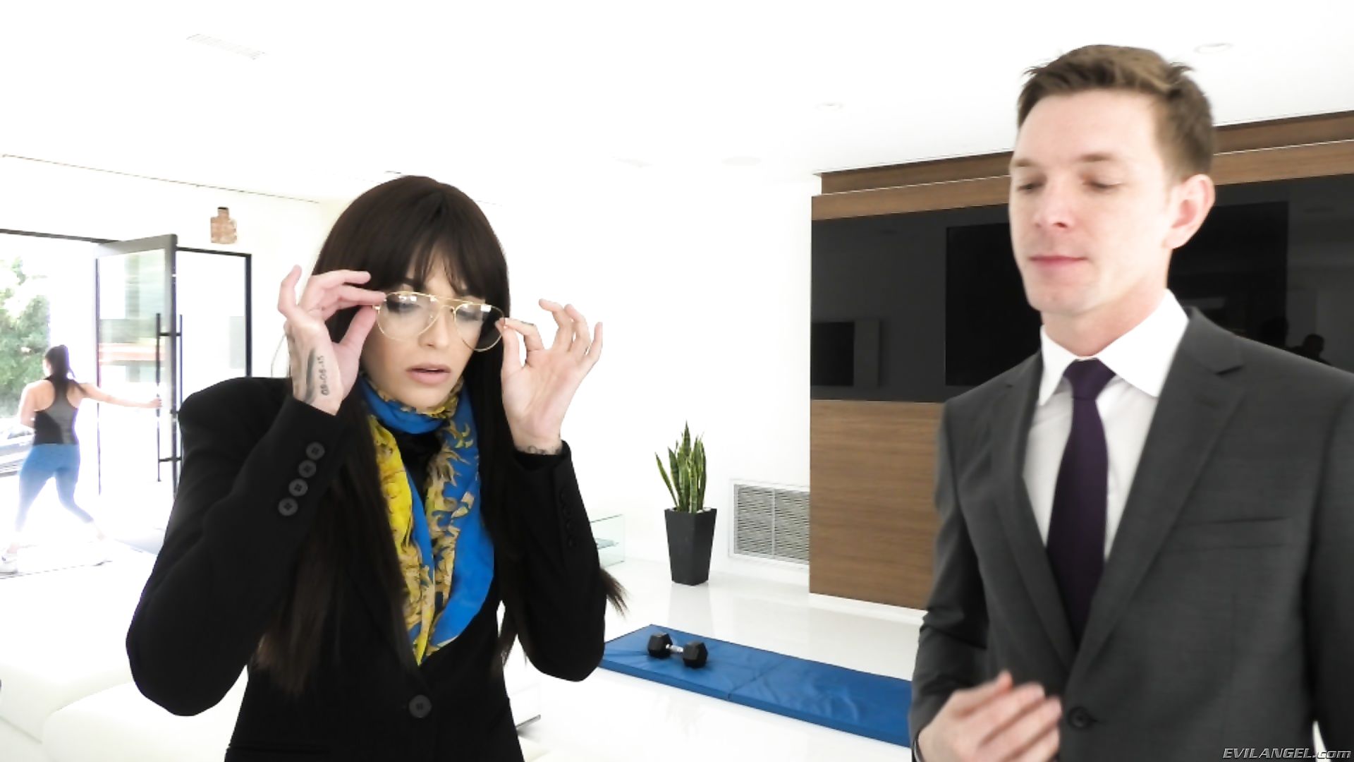 Anal Submission: Leigh Gapes, Squirts