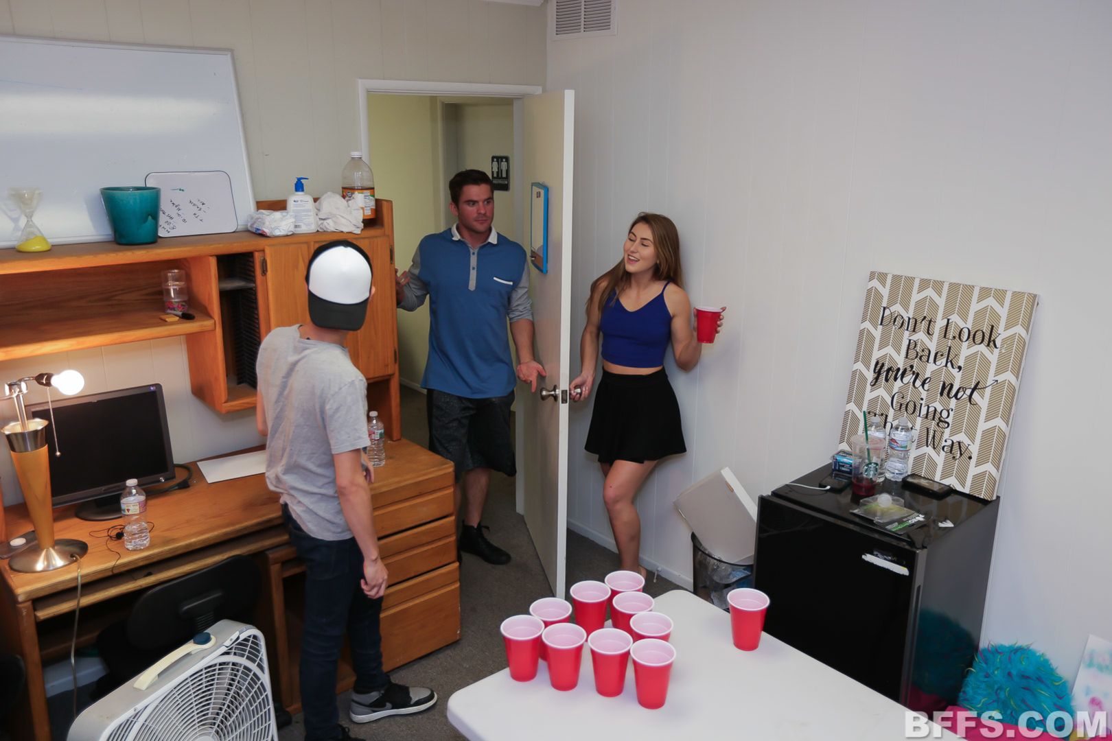 Beer Pong Besties