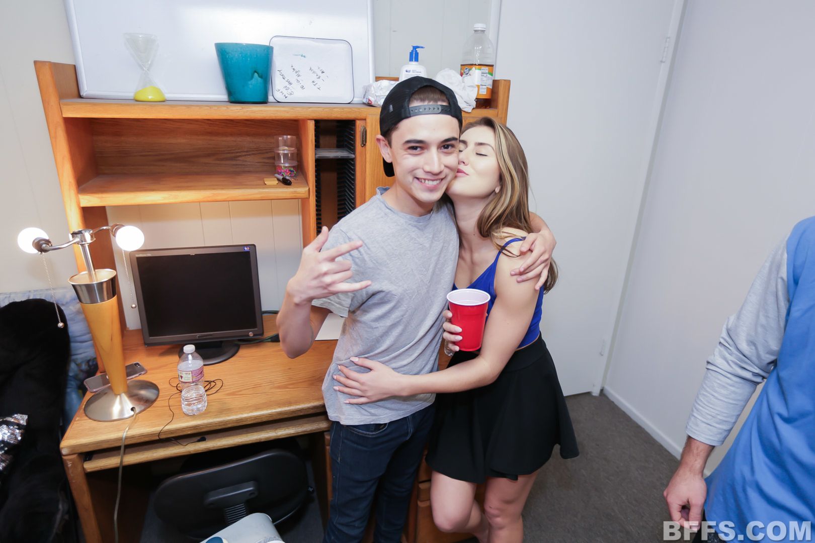Beer Pong Besties