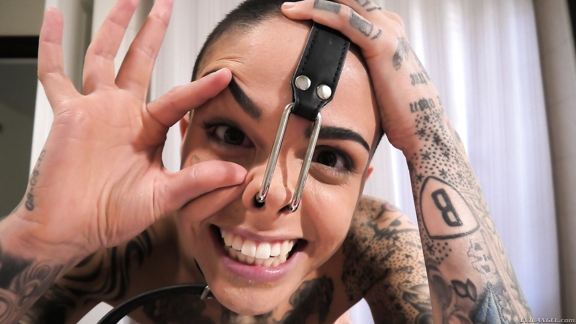 DP 3-Way: Split-Tongued Leigh Squirts!