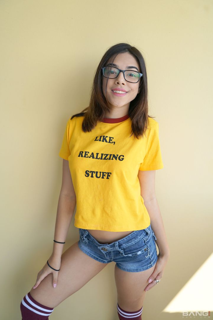 Harmony Wonder Is A Sweetheart That Has A Craving For Cock
