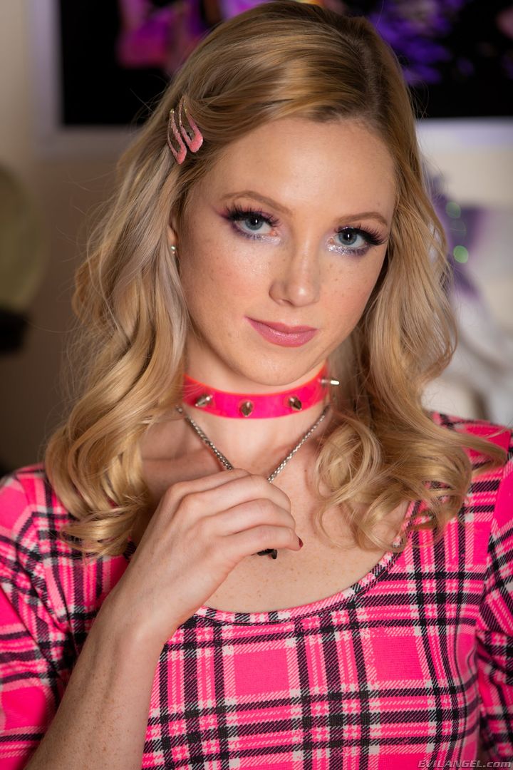 Madison Manhandled In Extreme Fuck/BJ