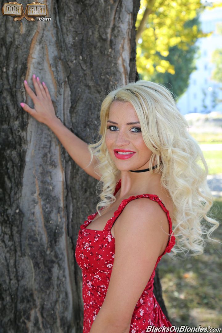 Sienna Day - BlacksOnBlondes