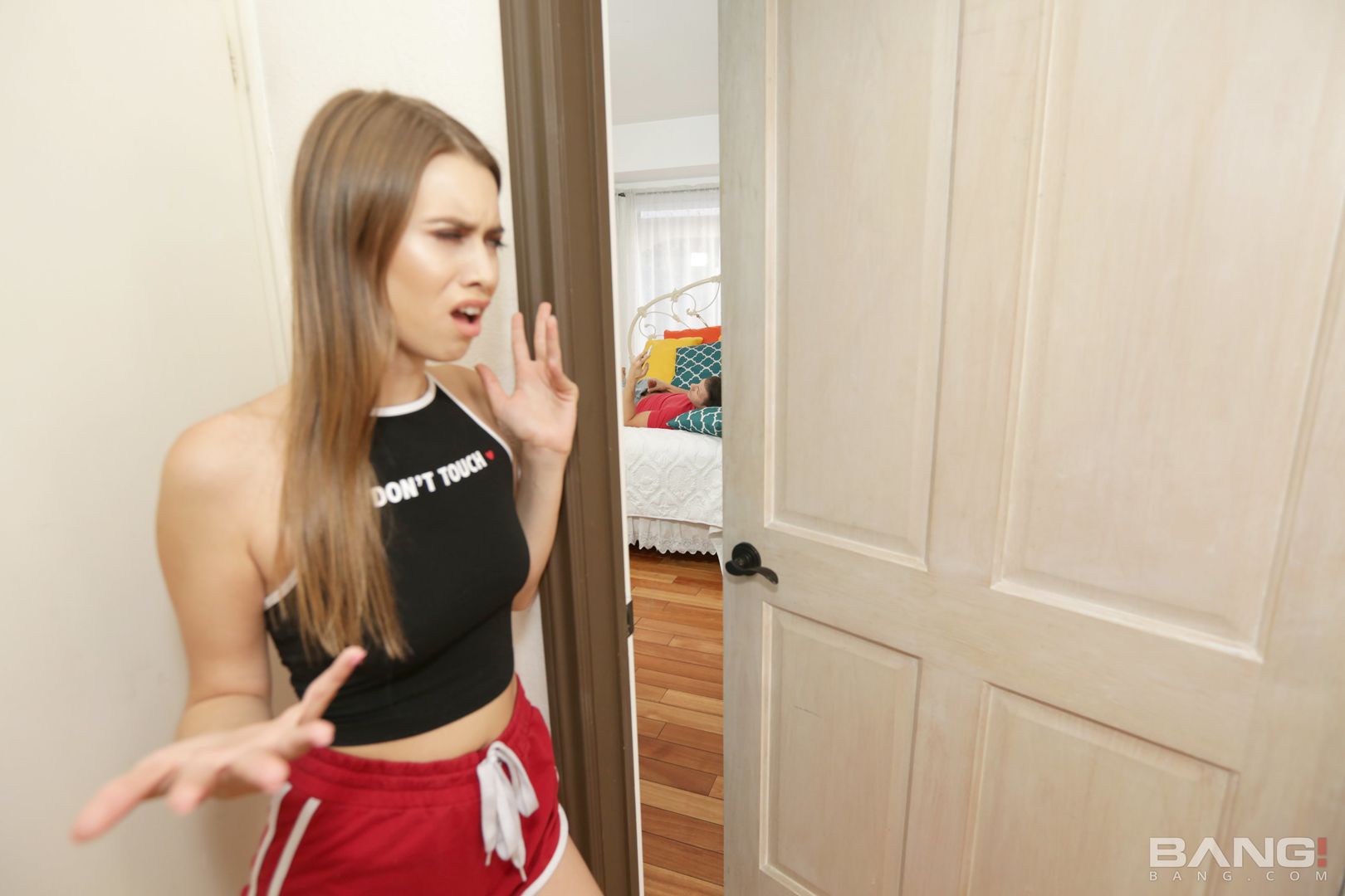 Jill Kassidy Gives A Special Delivery Of Her Sweet Pussy To Her Step Bro