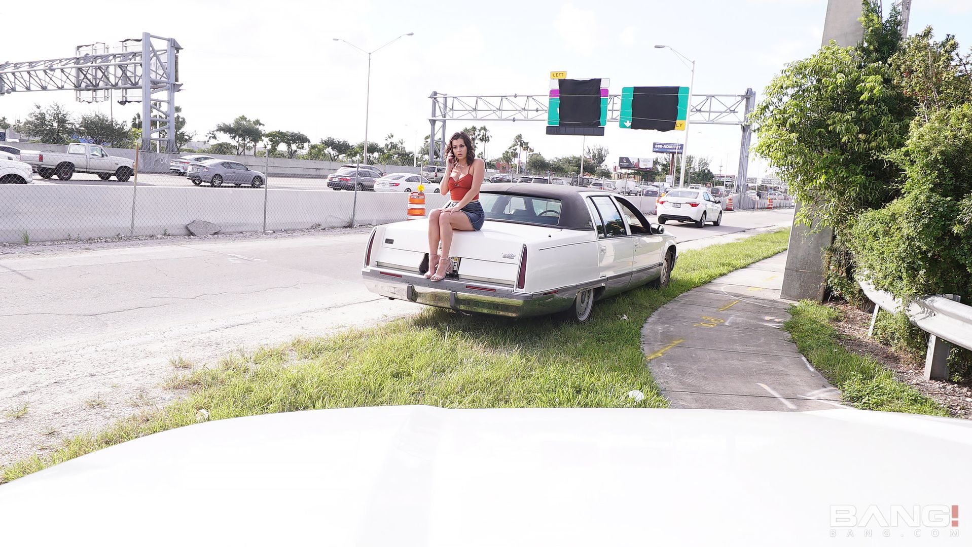 Samantha Gets Her Car Repaired In Exchange For A Mechanic Suck And Fuck