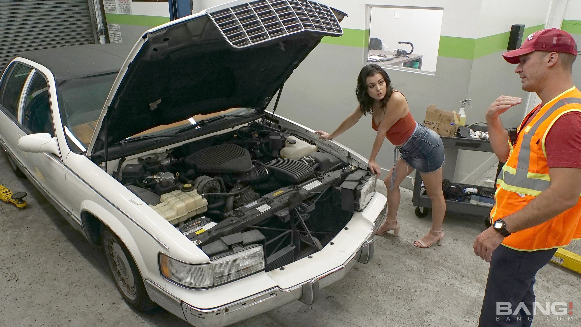 Samantha Gets Her Car Repaired In Exchange For A Mechanic Suck And Fuck