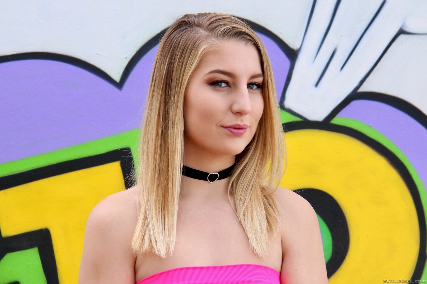 Blonde Lila: Gaping Anal Wreckage!