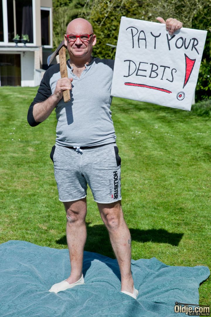 Gangbang The Rich Young Pussy