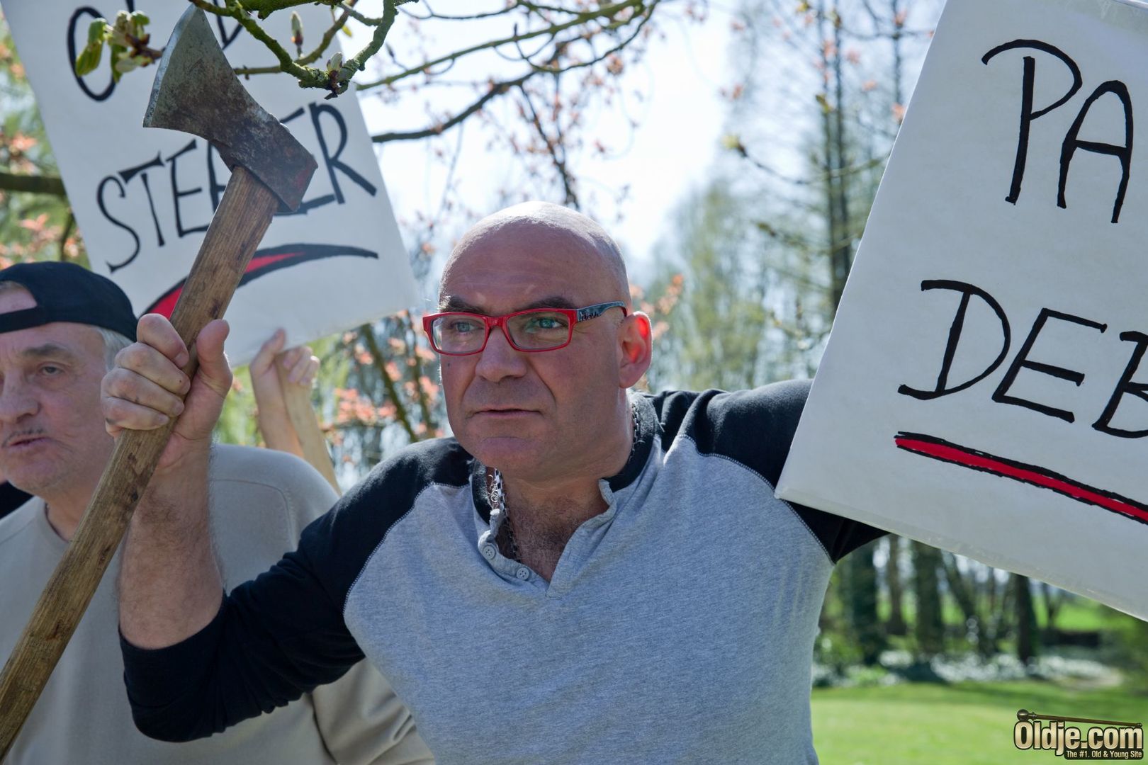 Gangbang The Rich Young Pussy