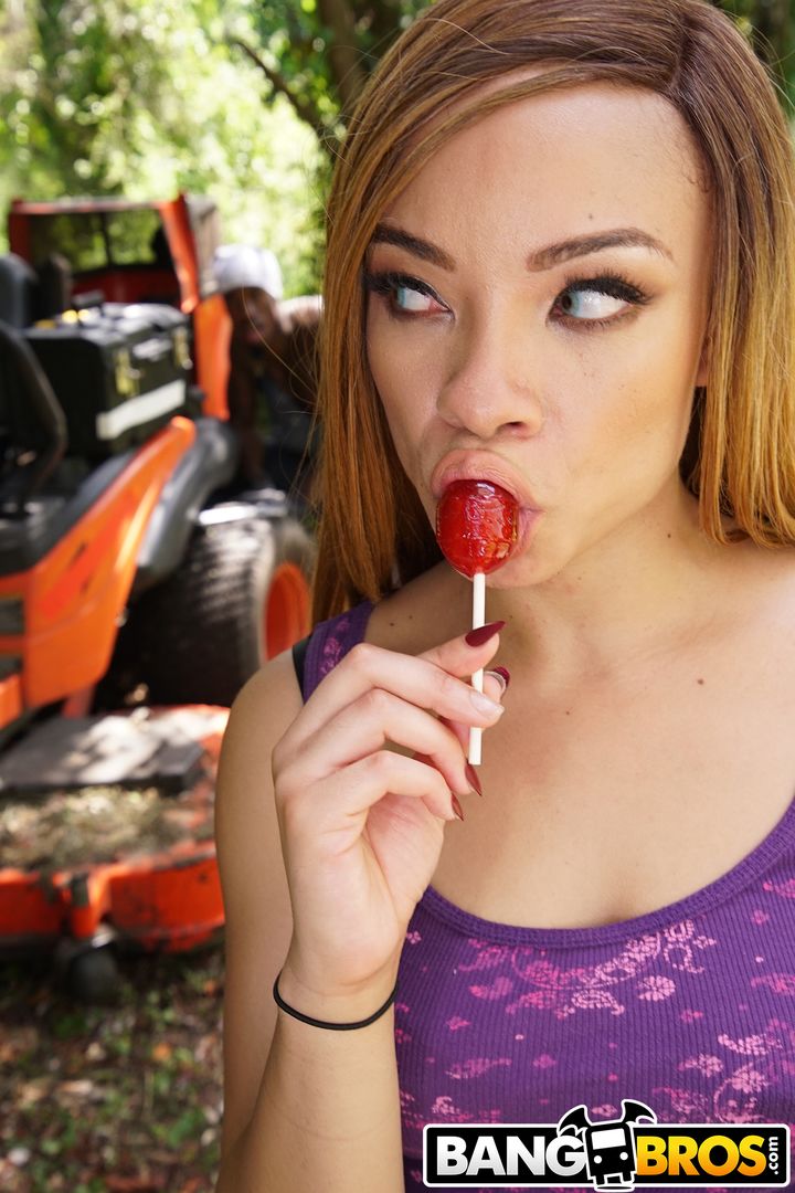 Jamie Marleigh Fucked In The Woods