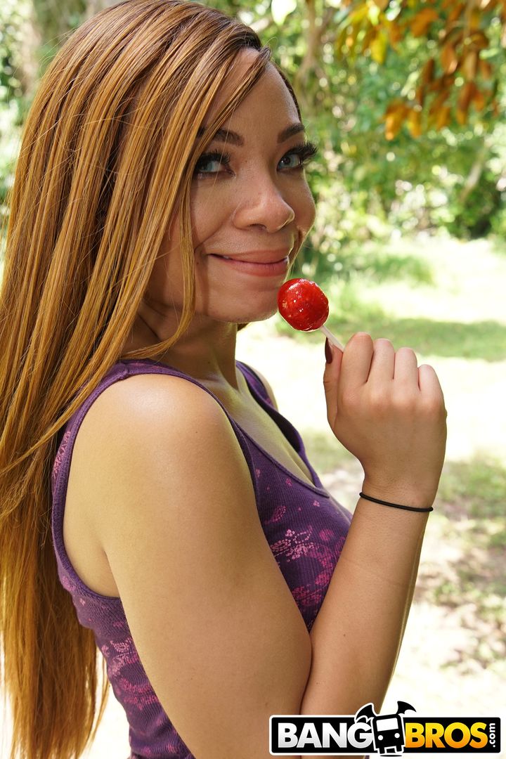 Jamie Marleigh Fucked In The Woods