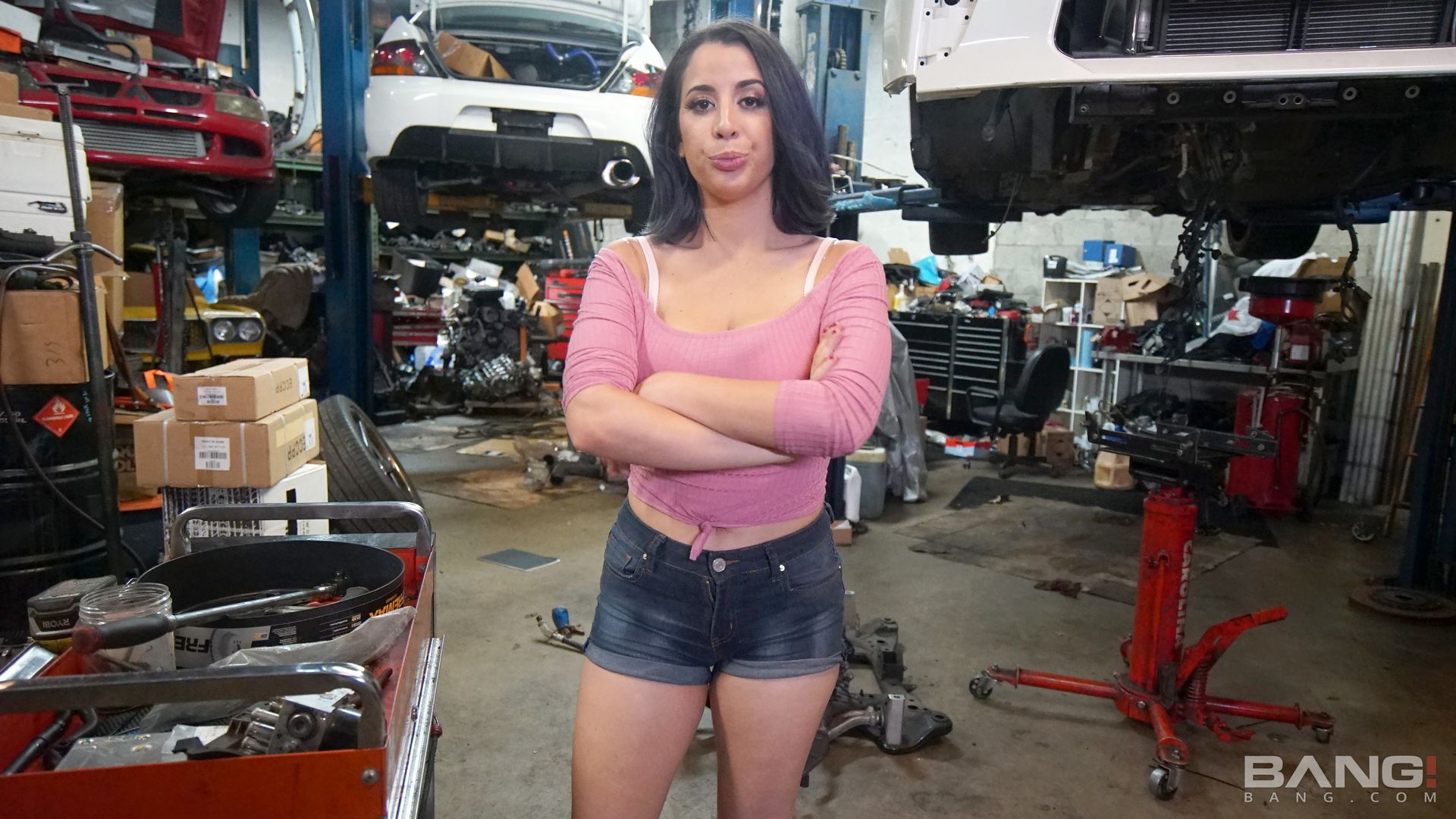 Nina Lopez Can't Afford Insurance So She Sucks Dick