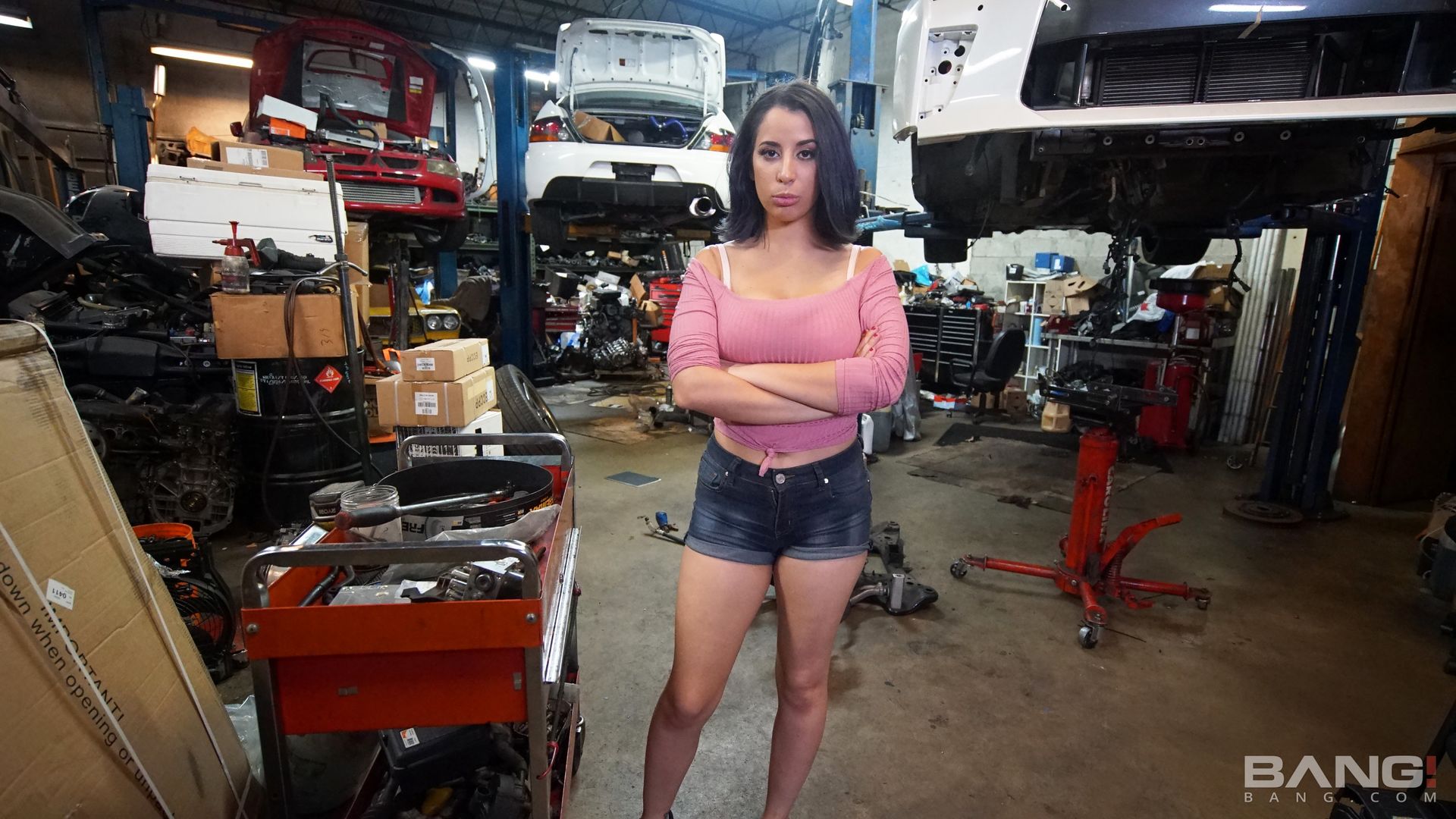 Nina Lopez Can't Afford Insurance So She Sucks Dick
