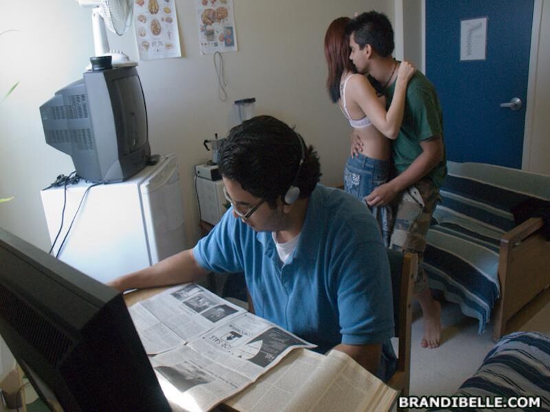 The Oblivious Roomate