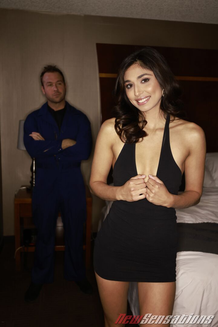 Reina Feeds On Top Notch Room Service