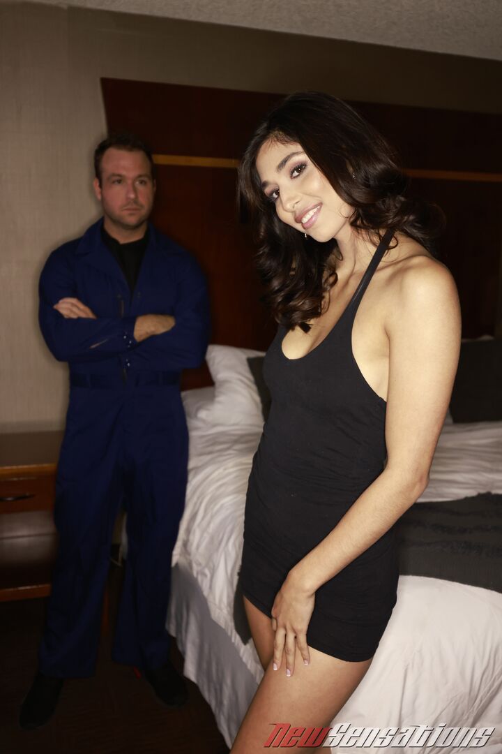 Reina Feeds On Top Notch Room Service