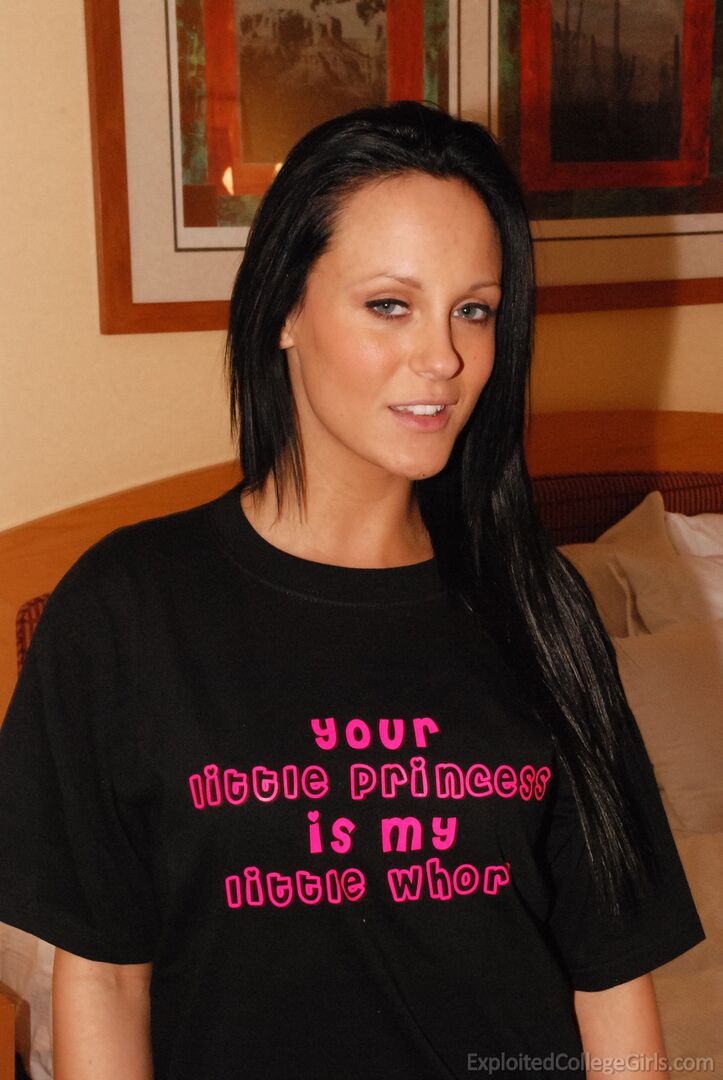 Khloe 013605