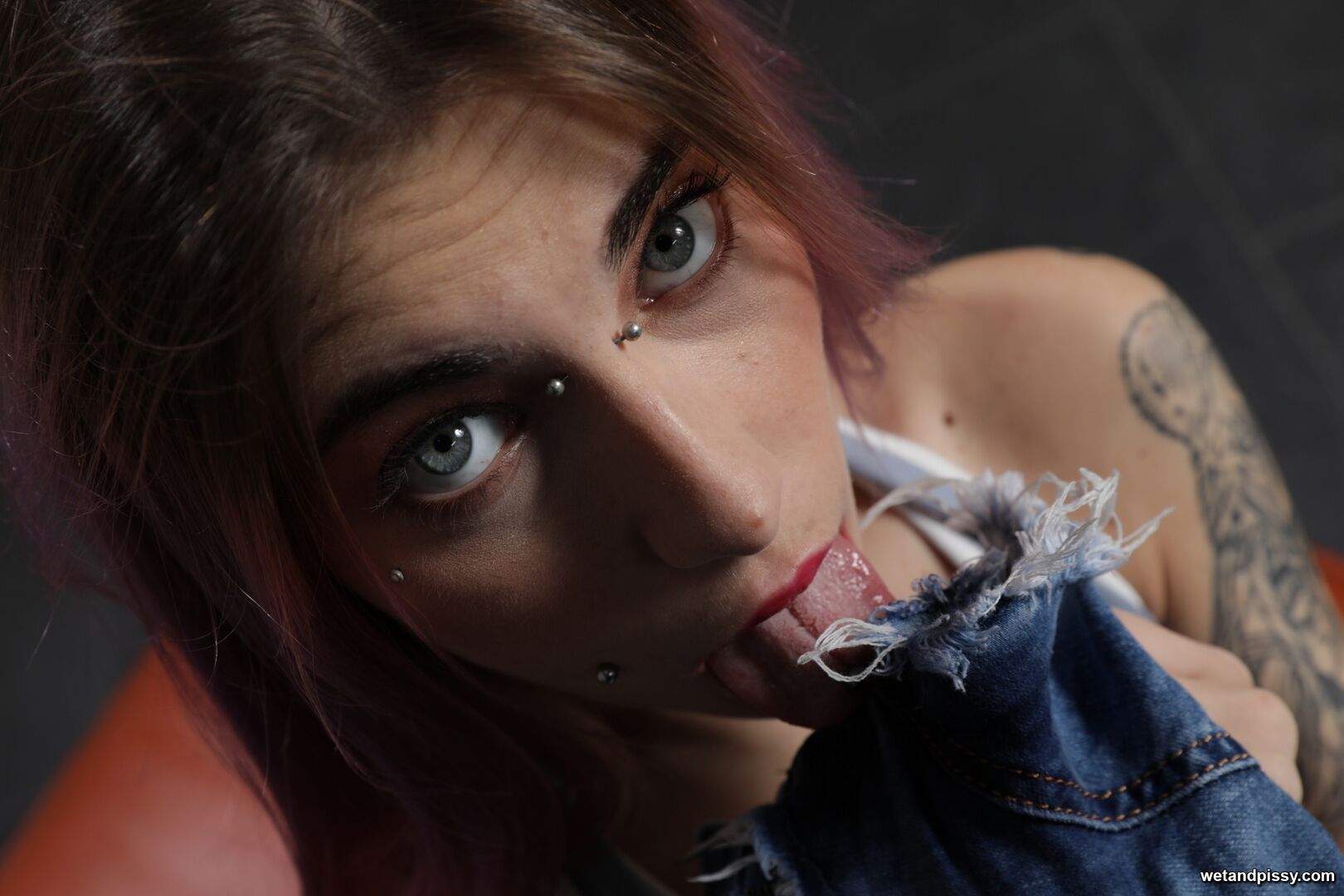DALIA — SERIOUS SQUIRTER