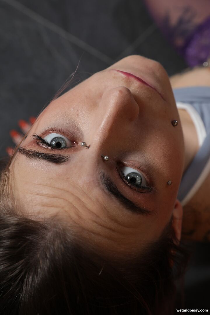 DALIA — SERIOUS SQUIRTER