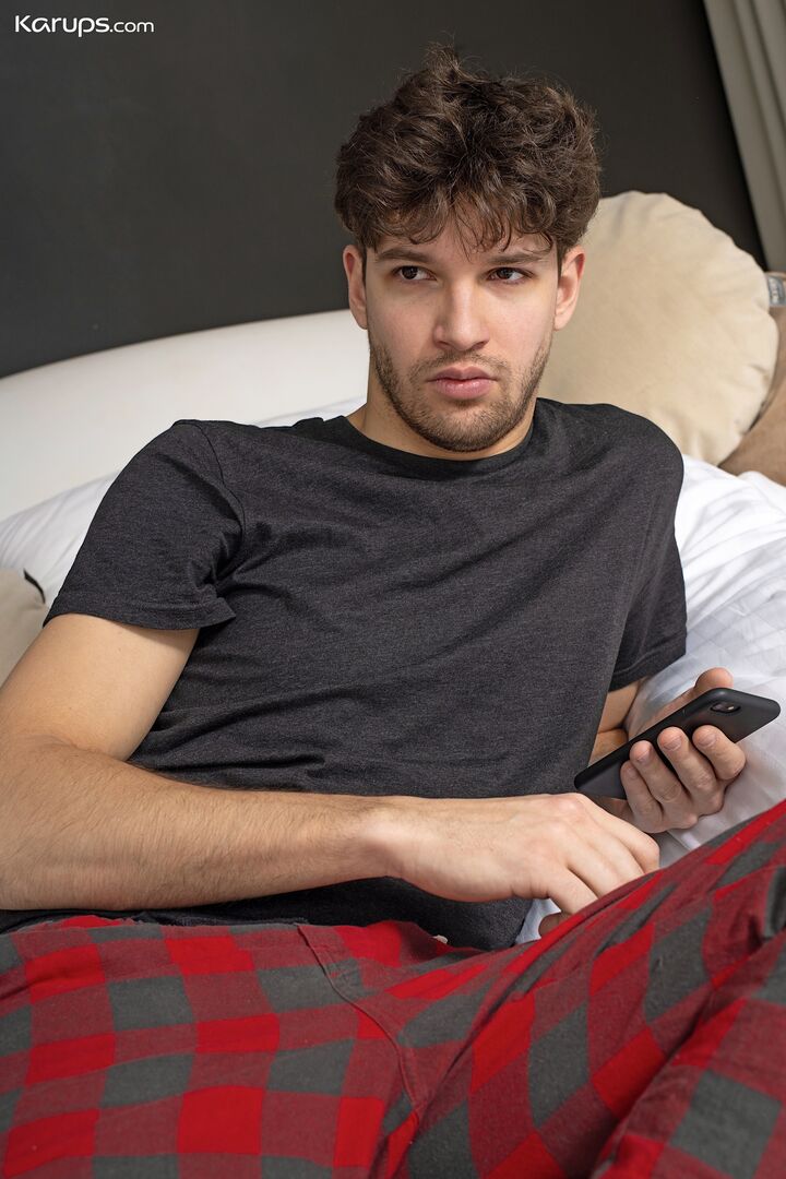 GOOD MOANING