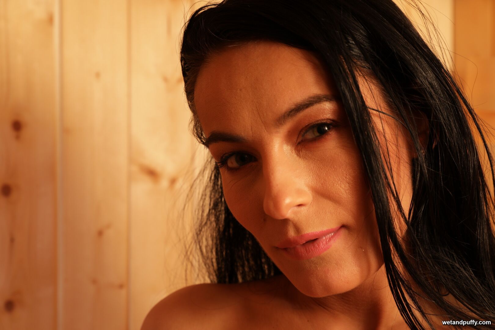 LEXI DONA — PLEASURABLE SAUNA