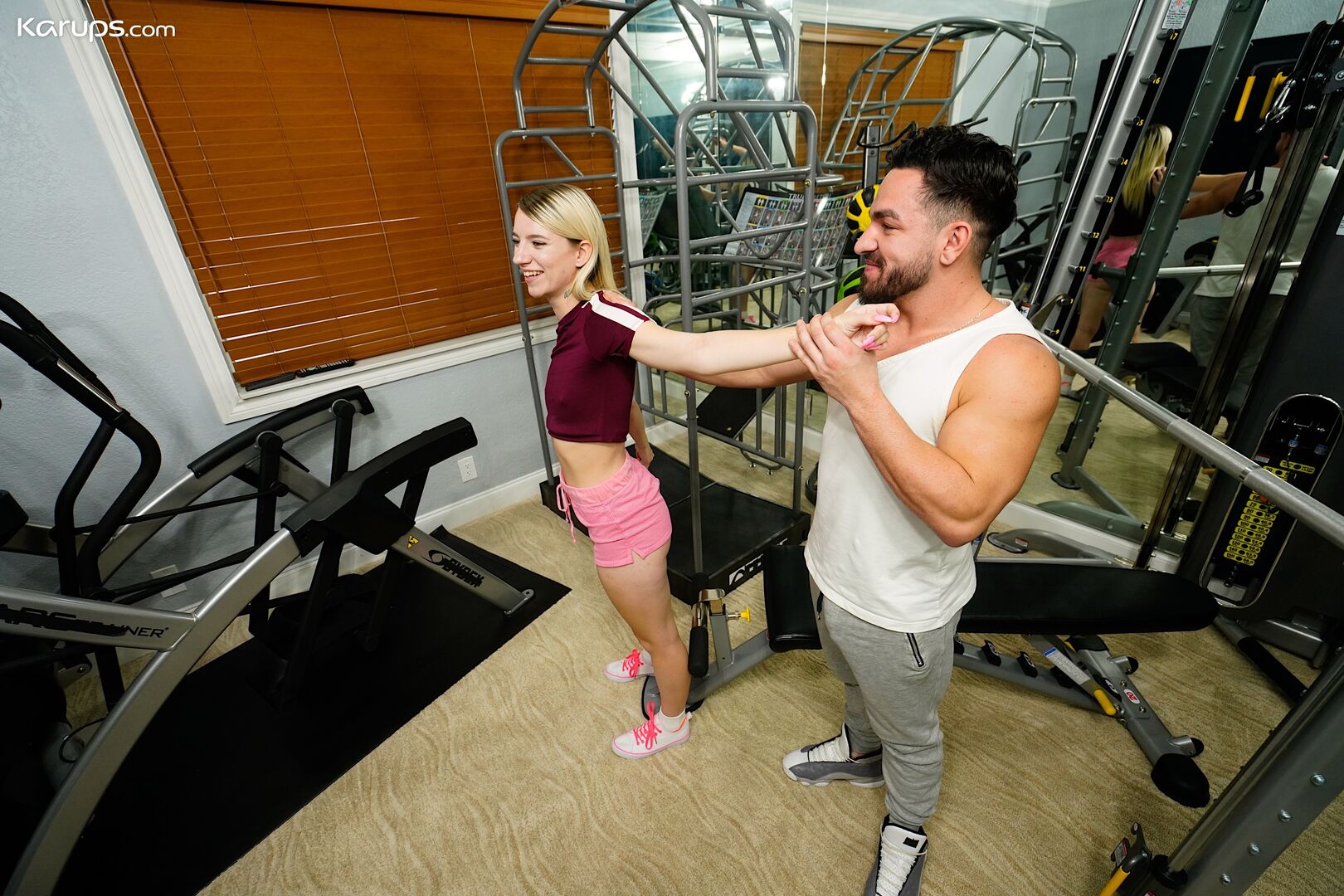 JIZZED ON GYM SLUT
