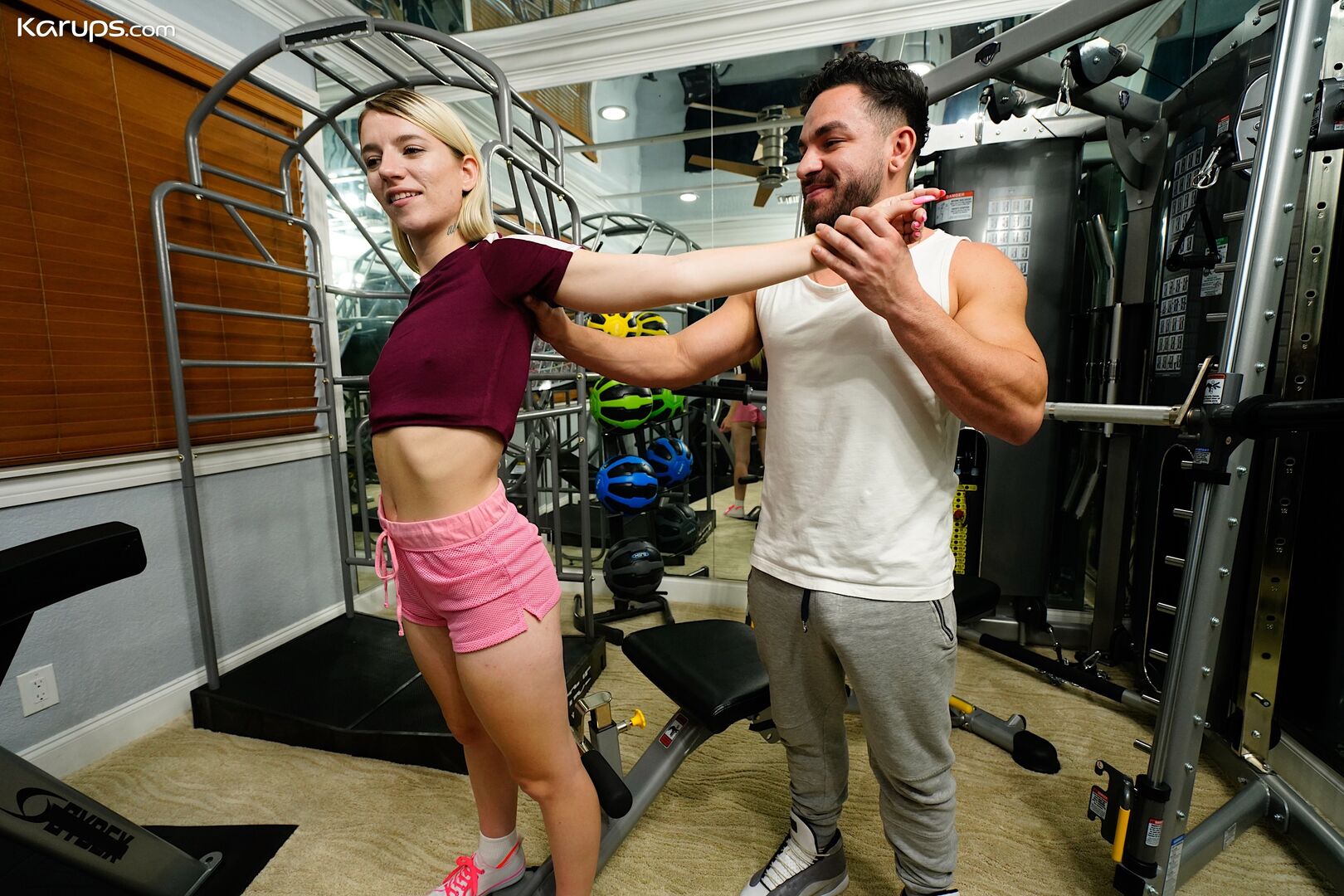 JIZZED ON GYM SLUT