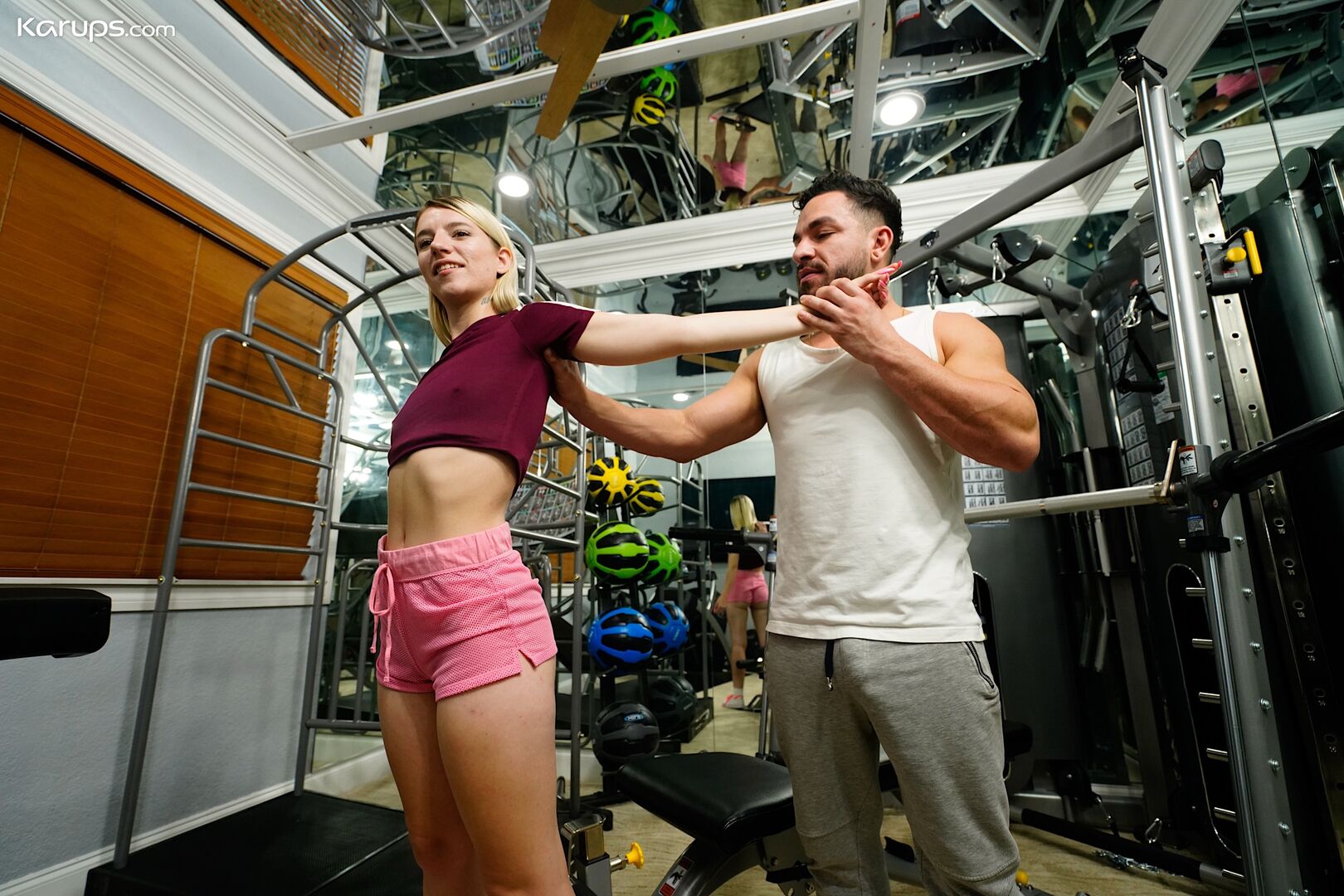 JIZZED ON GYM SLUT