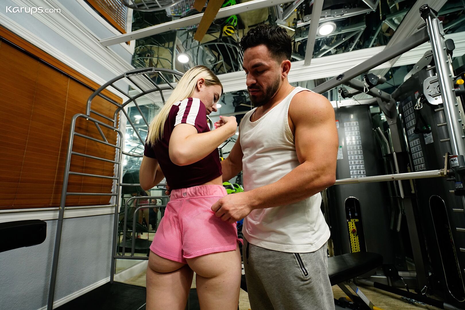 JIZZED ON GYM SLUT