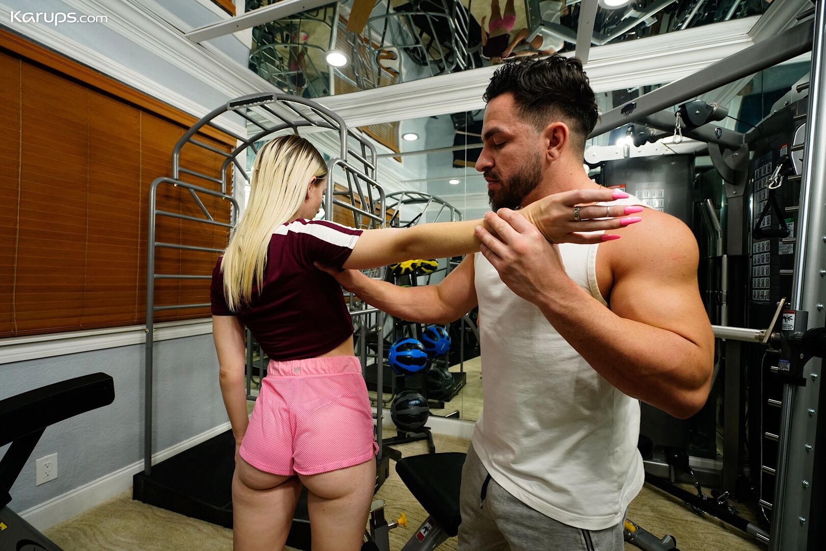 JIZZED ON GYM SLUT