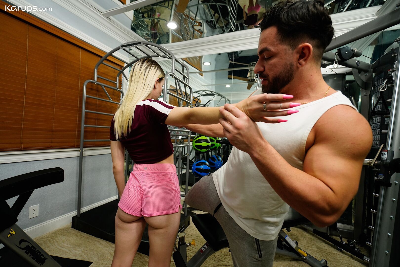JIZZED ON GYM SLUT