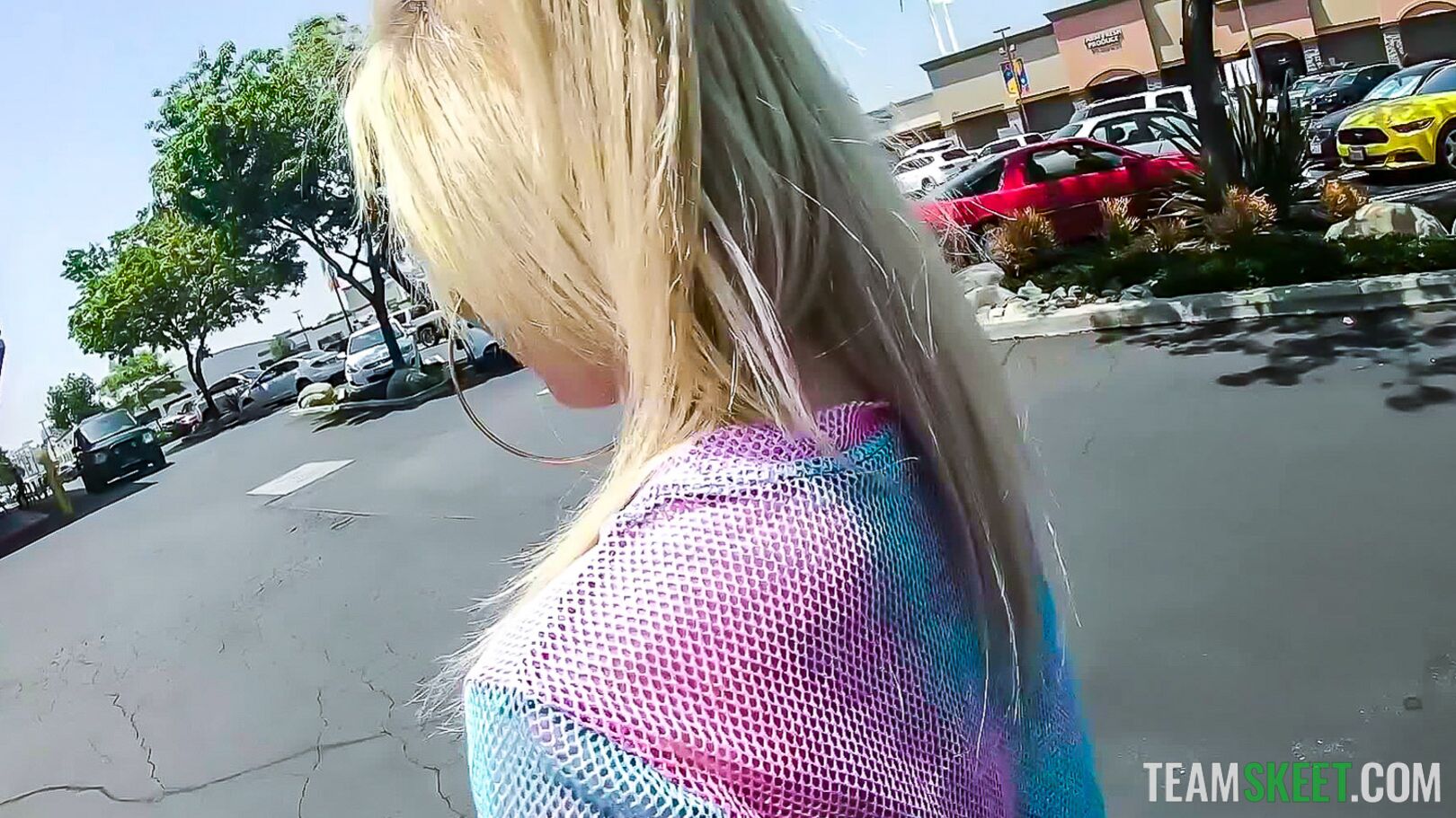 She Don't Need Music To Twerk