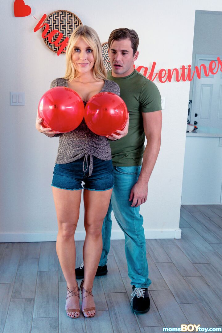 Stepmoms Valentines Day Toy