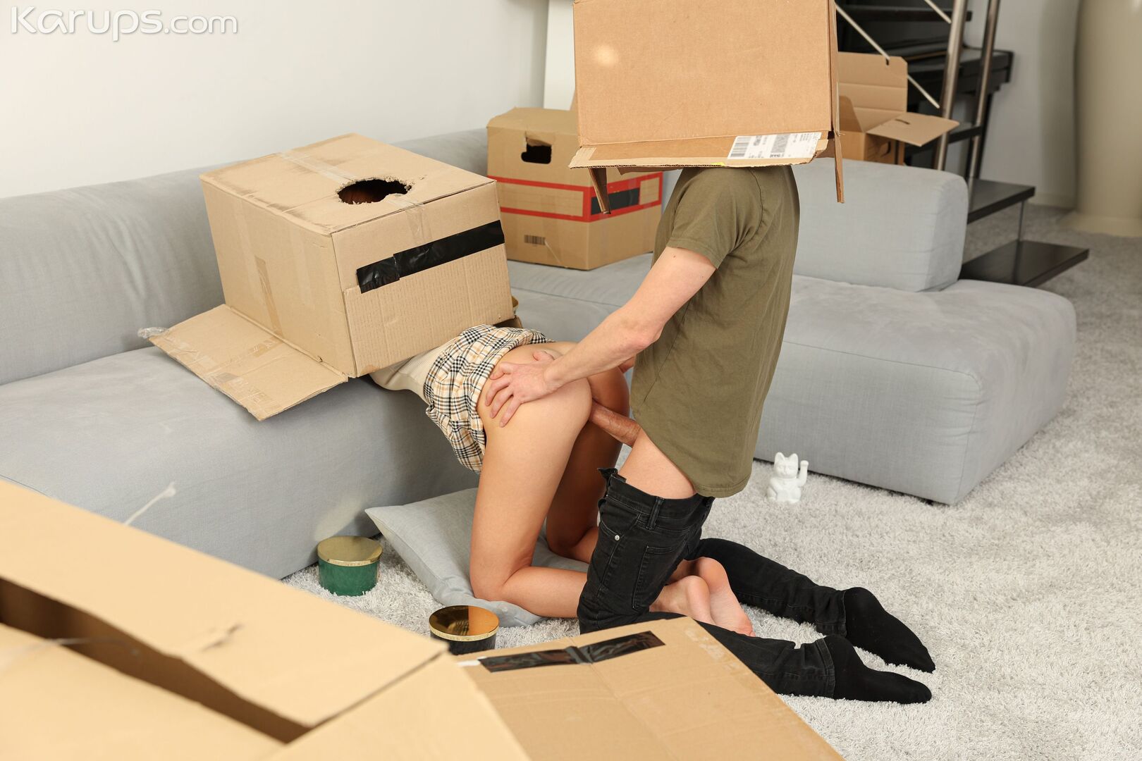 PACKING HOLLY'S BOX