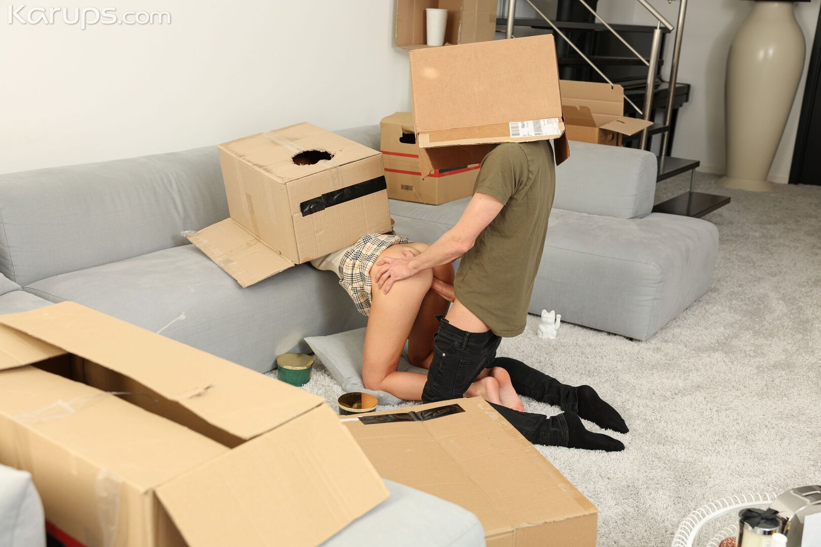 PACKING HOLLY'S BOX