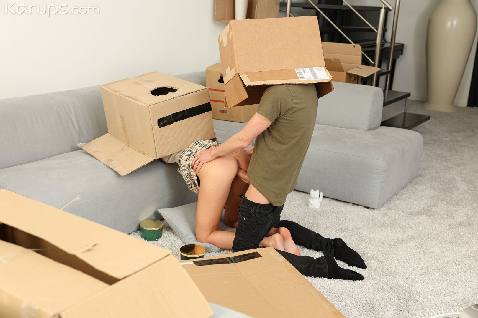 PACKING HOLLY'S BOX