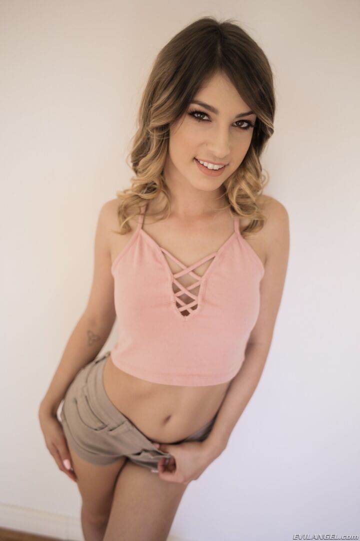 Model Kristen Sodomized To Gaping