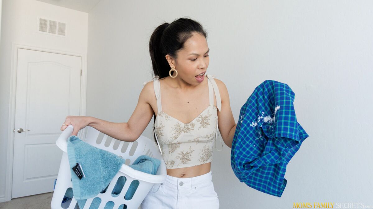 Stepmom Loves Cum - S2:E4