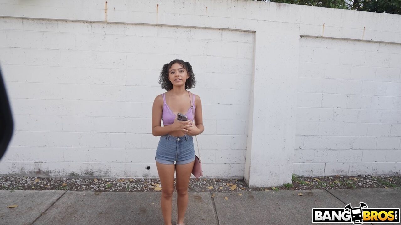 Cute Girl Gets Fucked For Cash
