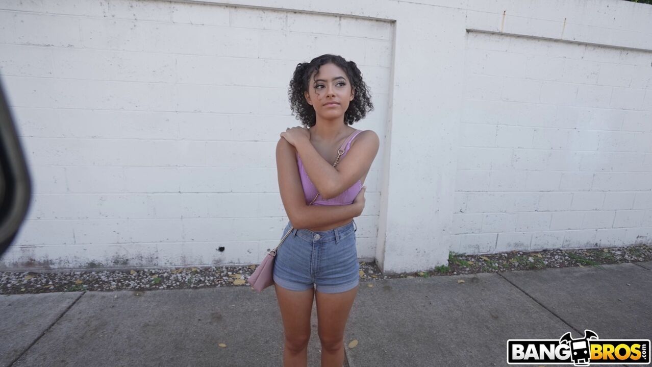 Cute Girl Gets Fucked For Cash