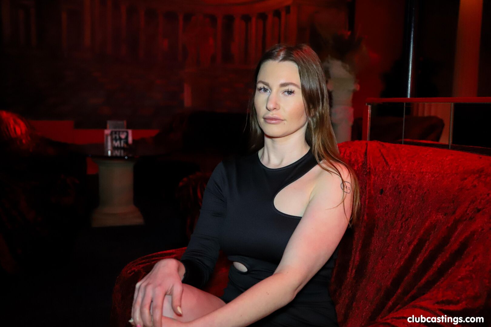 Too sexy be a club girl