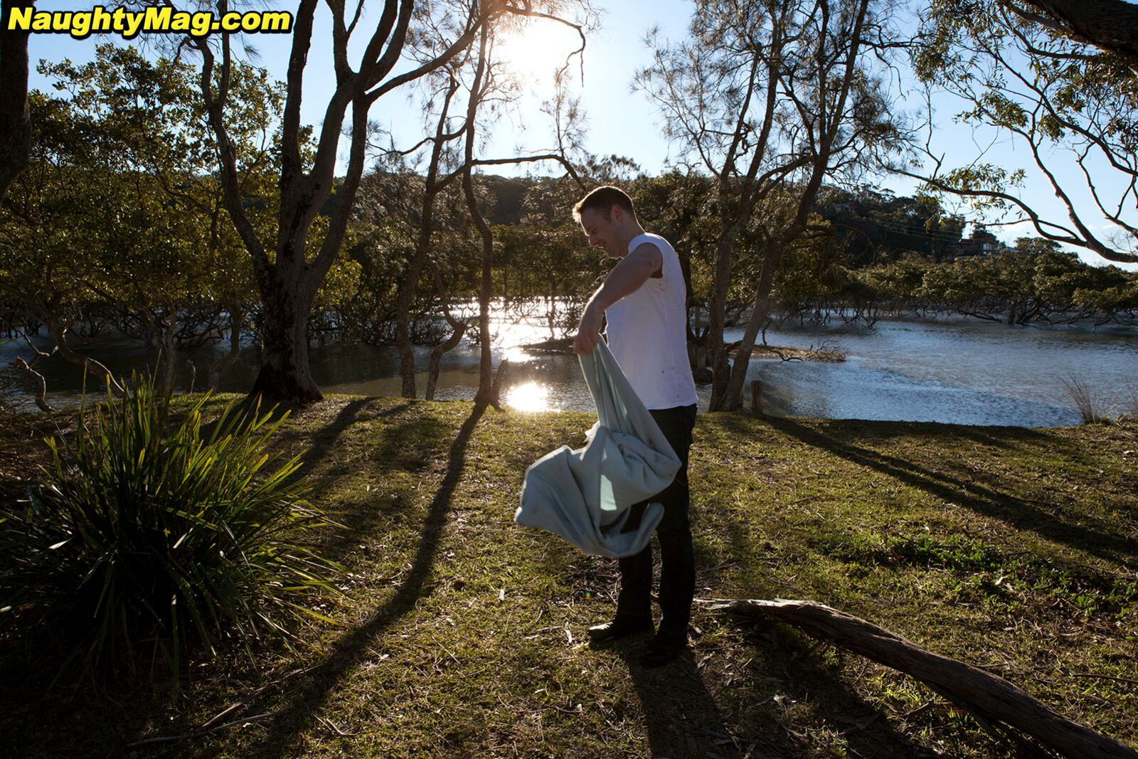 PICNIC PUSSY 0303