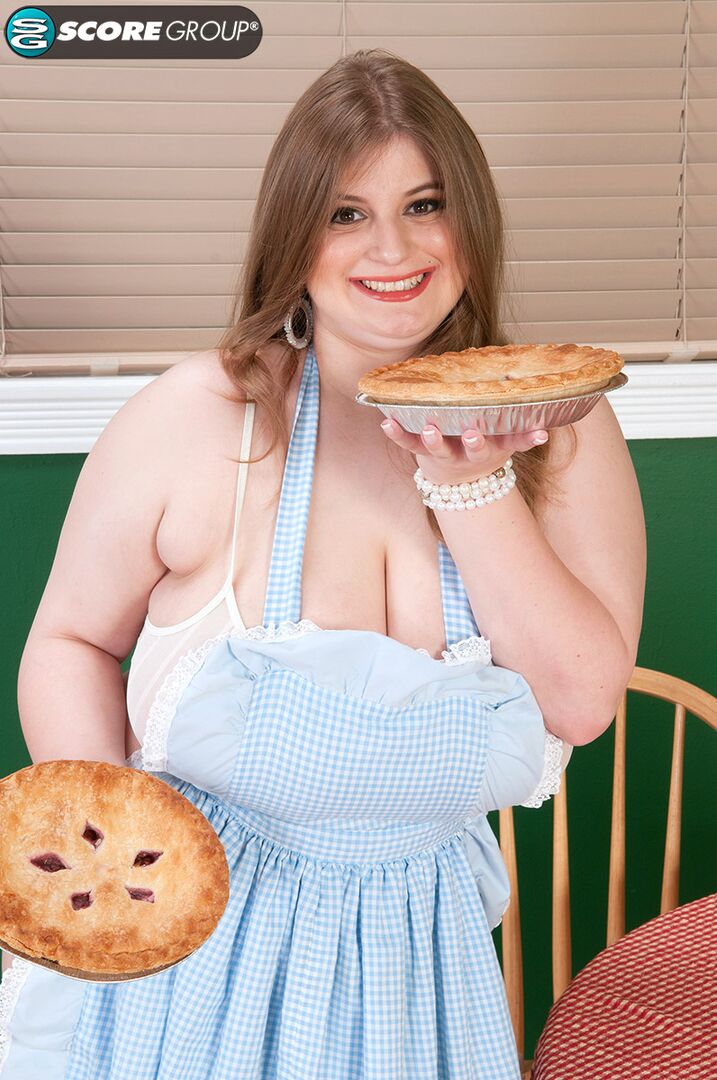 FINGER IN THE PIE
