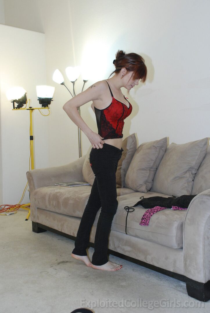 Lauren 012957