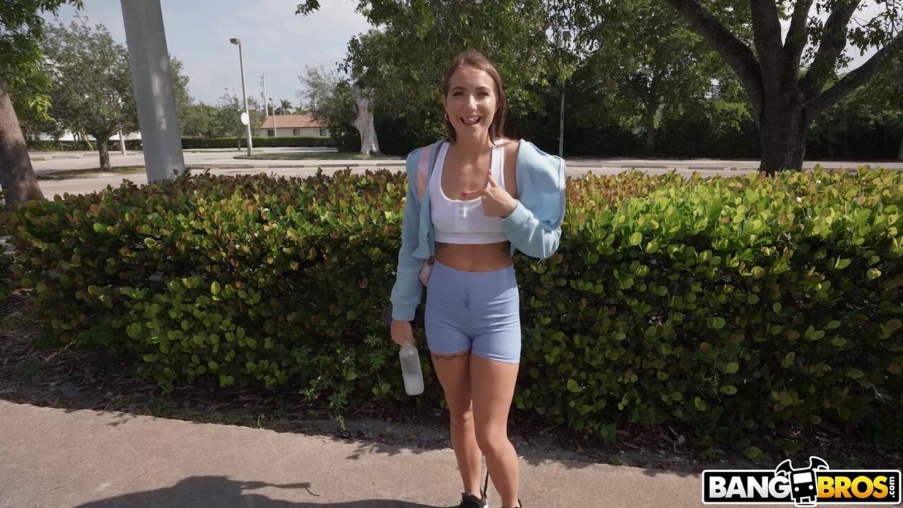 Cute Girl Gets Fucked On The Bus