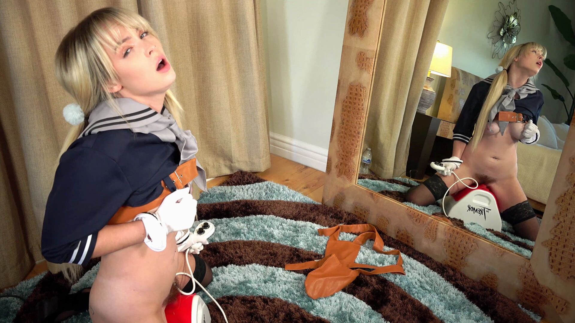 Cosplay Cutie Lilly Bell Rides The Sybian