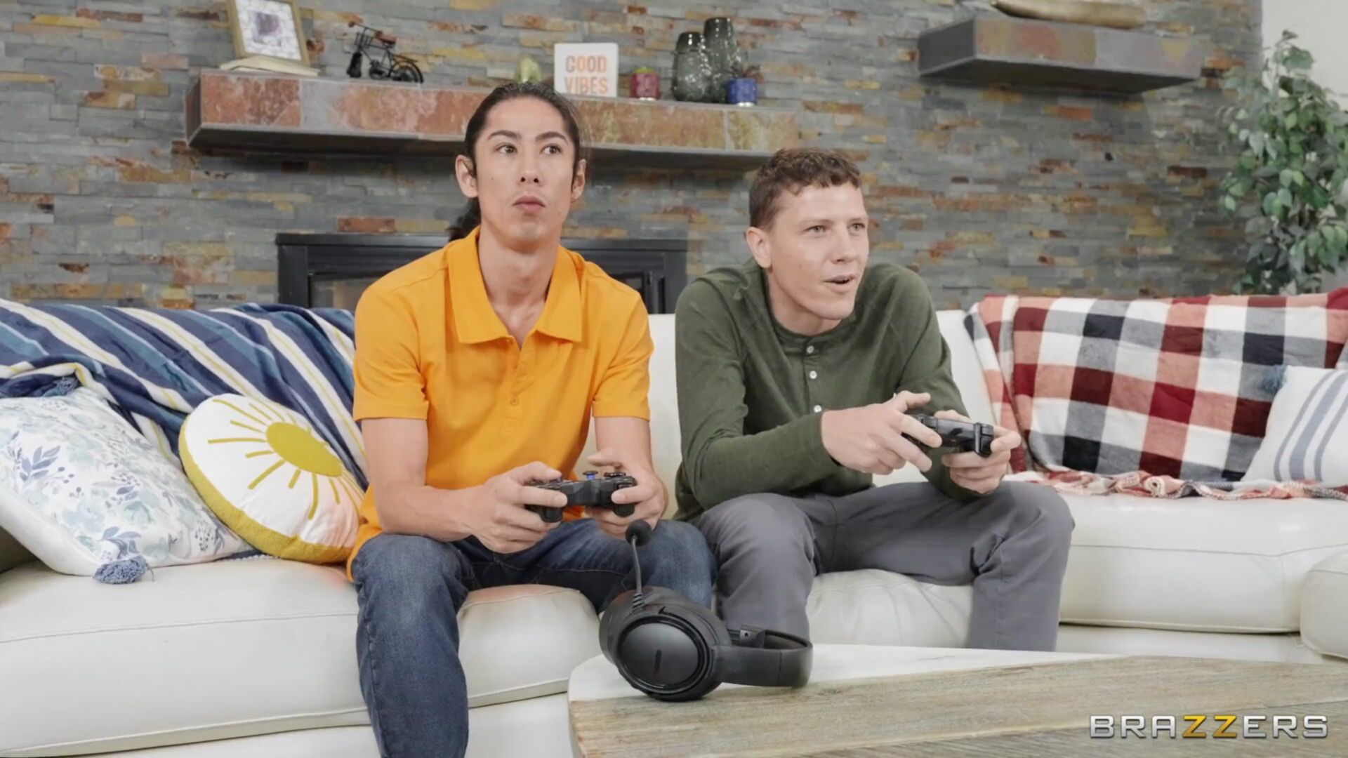 Pantsing My Friends Stepmom photo set - OK.PORN