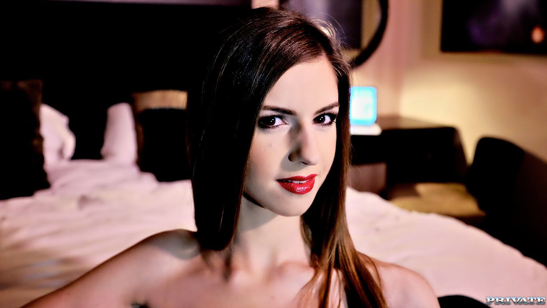 Big Tit Cam Girl Stella Cox Fucks a Lucky Viewer