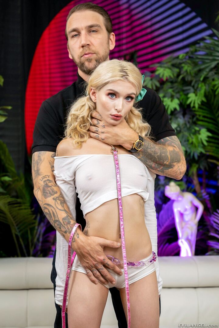 EMMA ROSIE Submits To Dominant Bryan