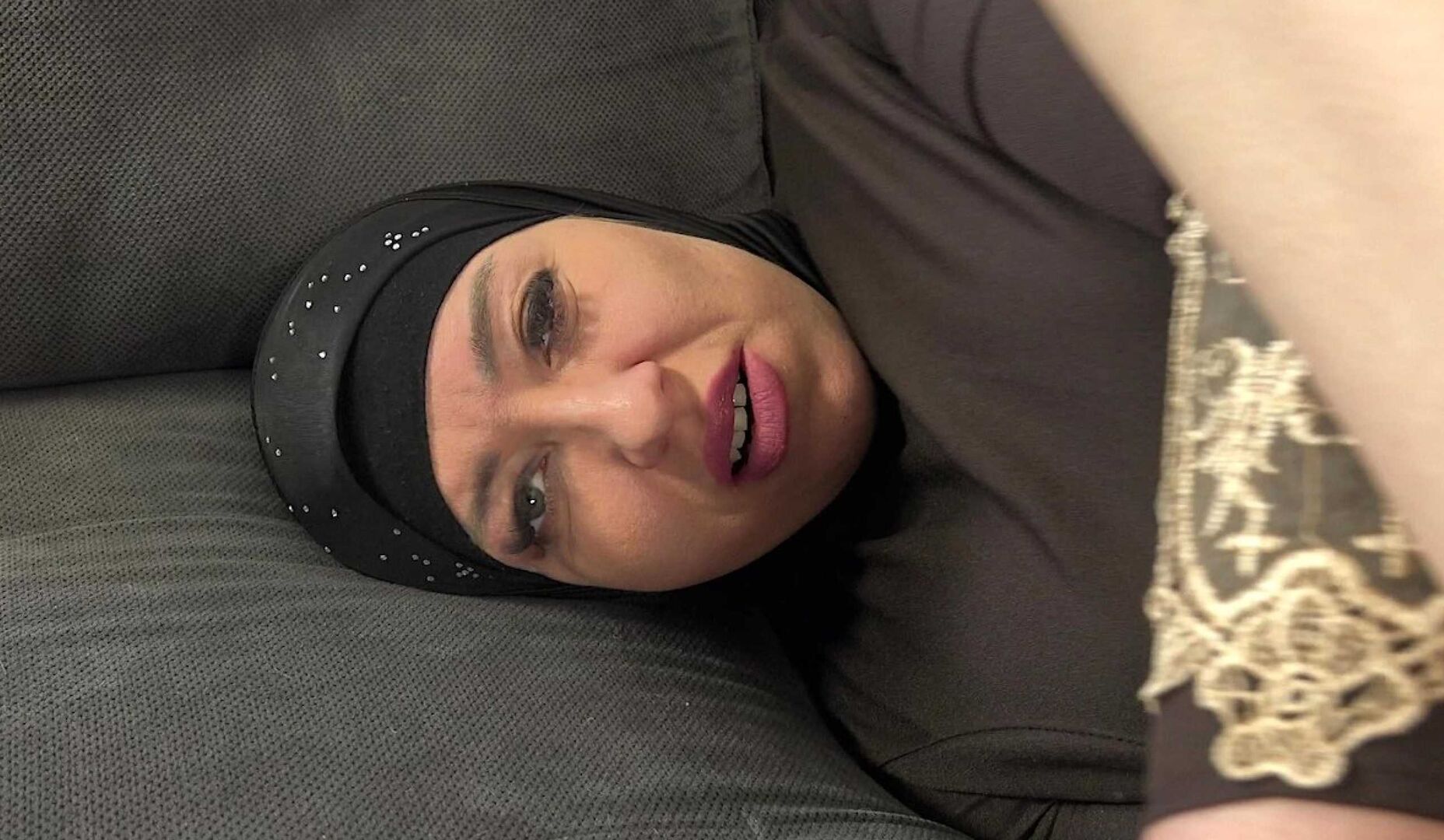 Busty muslim wife sucks his hard dick